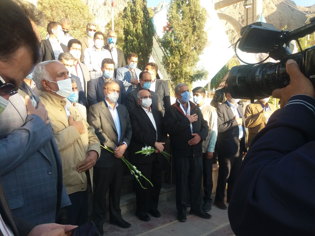 وزیر صمت به همرزم قدیمی خود ادای احترام کرد