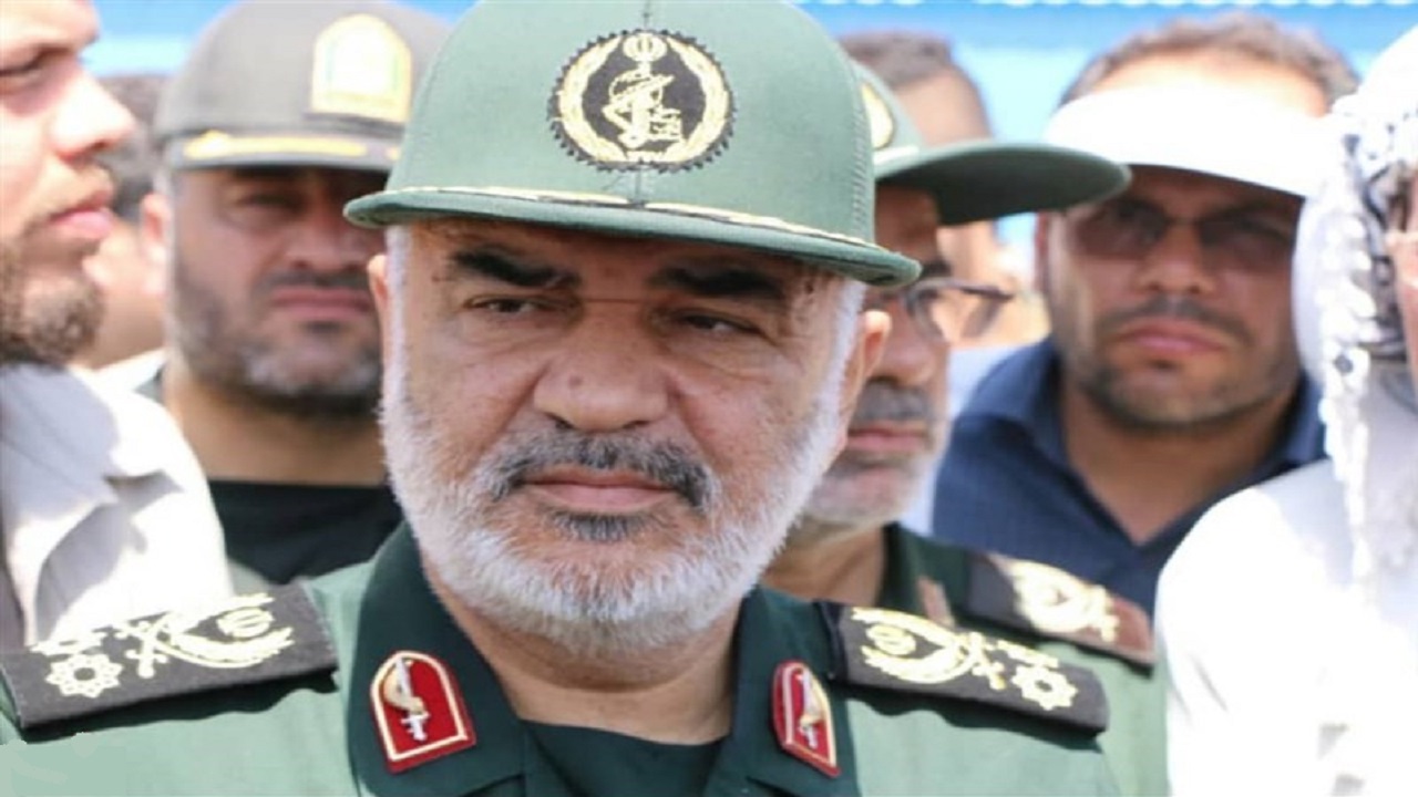 سرلشکر سلامی: با هرگونه تهدید مرزی برخورد قاطع خواهیم داشت