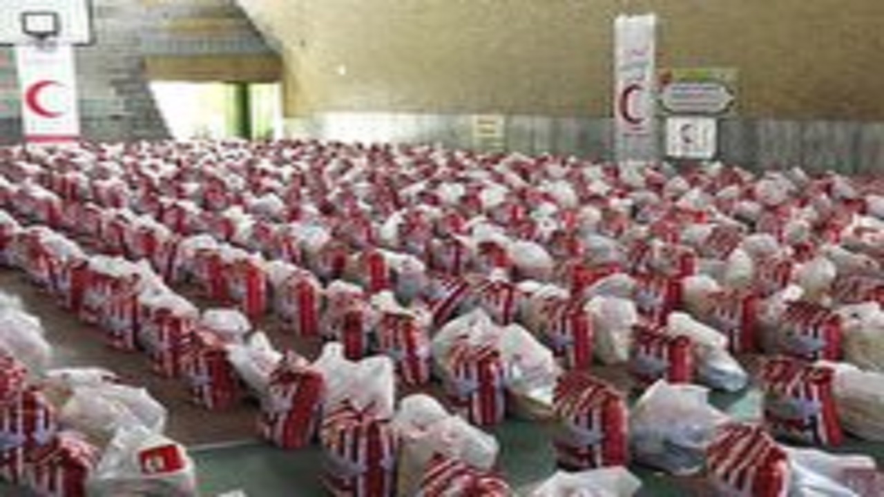 توزیع یک هزارو ۸۸۰ بسته معیشتی در استان سمنان