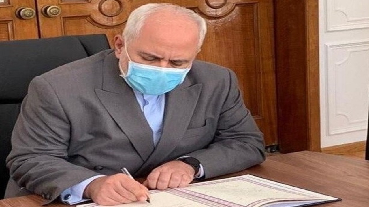 وزیر امور خارجه درگذشت سه نفر از علمای اهل سنت را تسلیت گفت