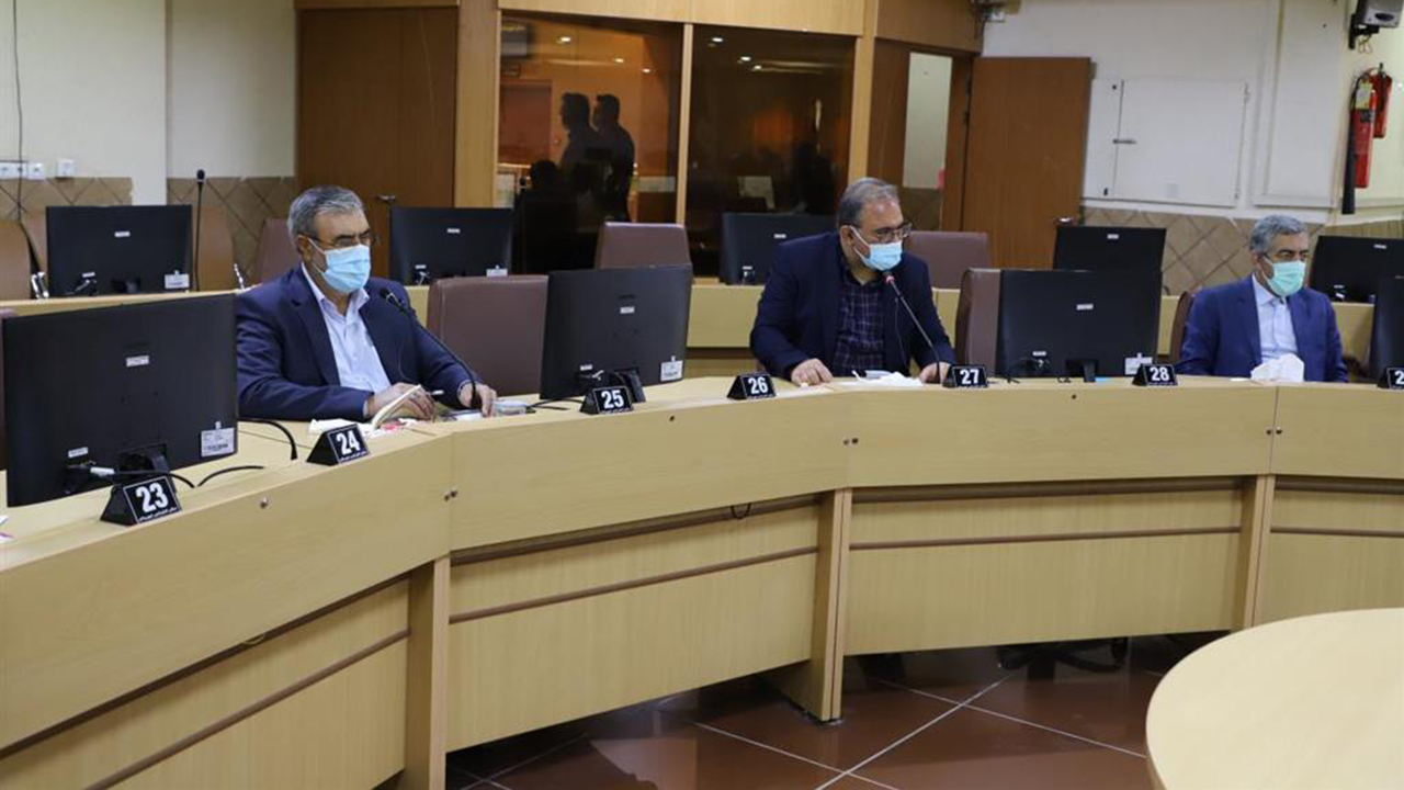 مجمع نمایندگان فارس در کنار دانشگاه علوم پزشکی است