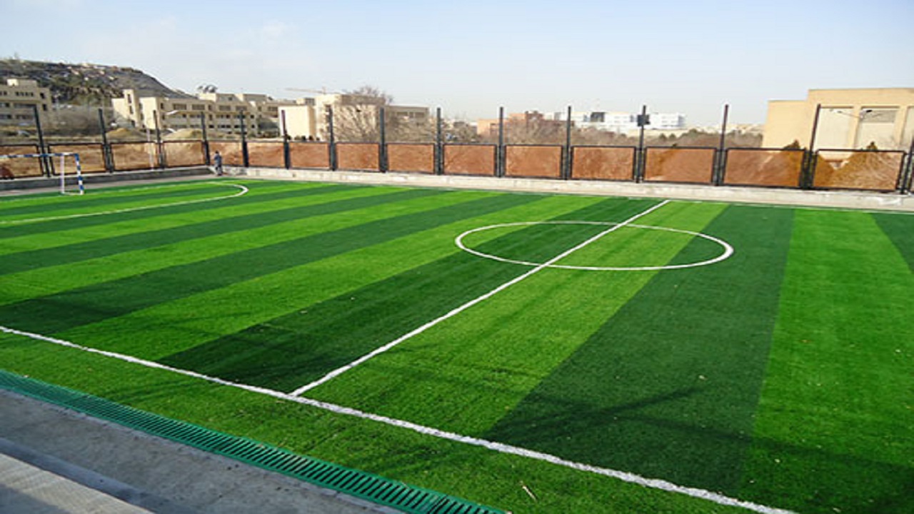 احداث زمین چمن مصنوعی در زیرکوه