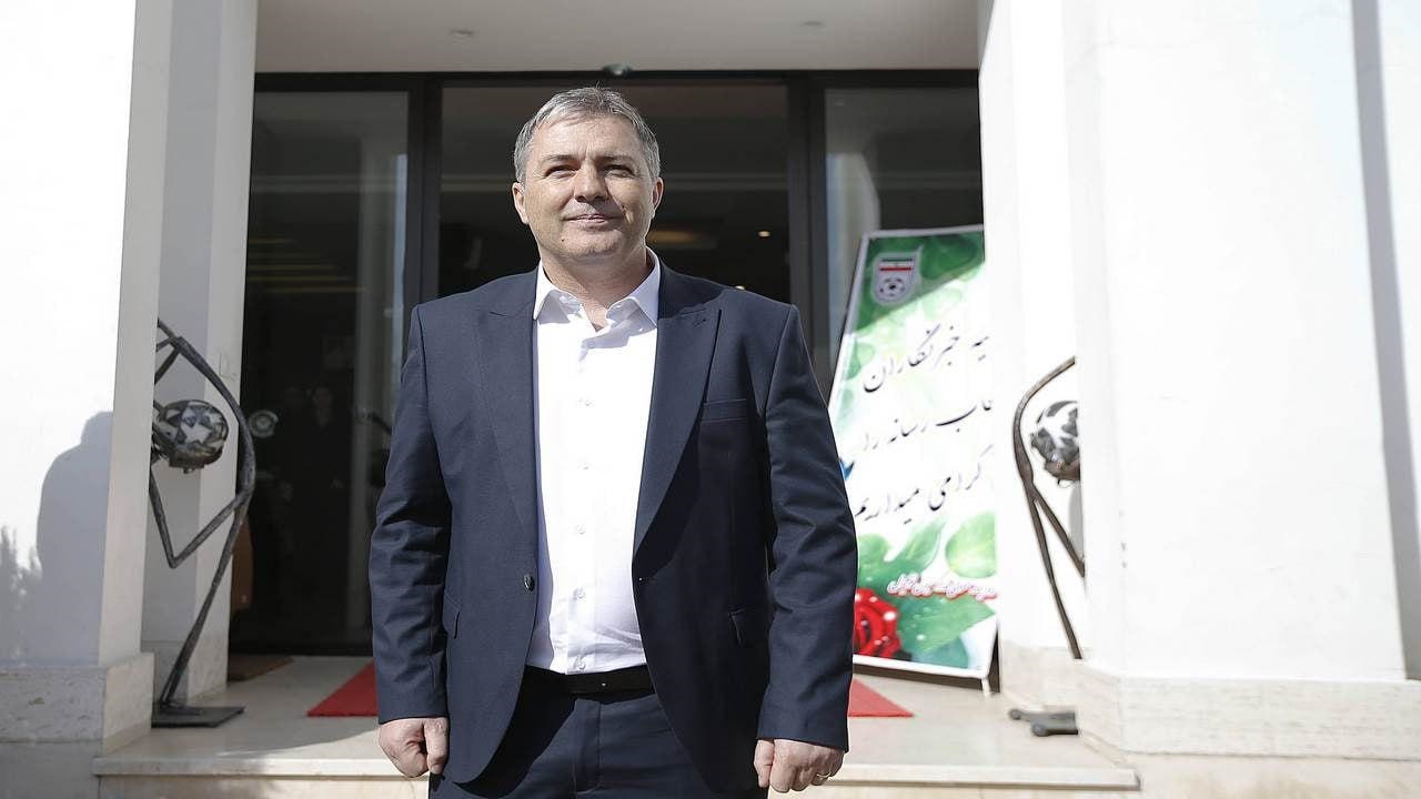 اسکوچیچ تماشاگر دیدار استقلال - مس رفسنجان