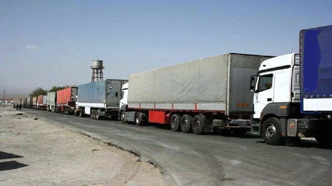 توقف‌های طولانی رانندگان هنوز در پایانه مرزی دوغارون ادامه دارد
