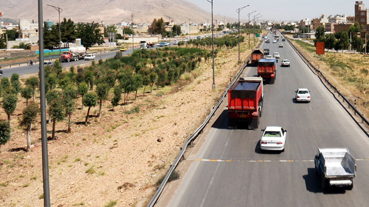 مشکلات کمربندی شیراز ناشی از توسعه شهرک‌ها است
