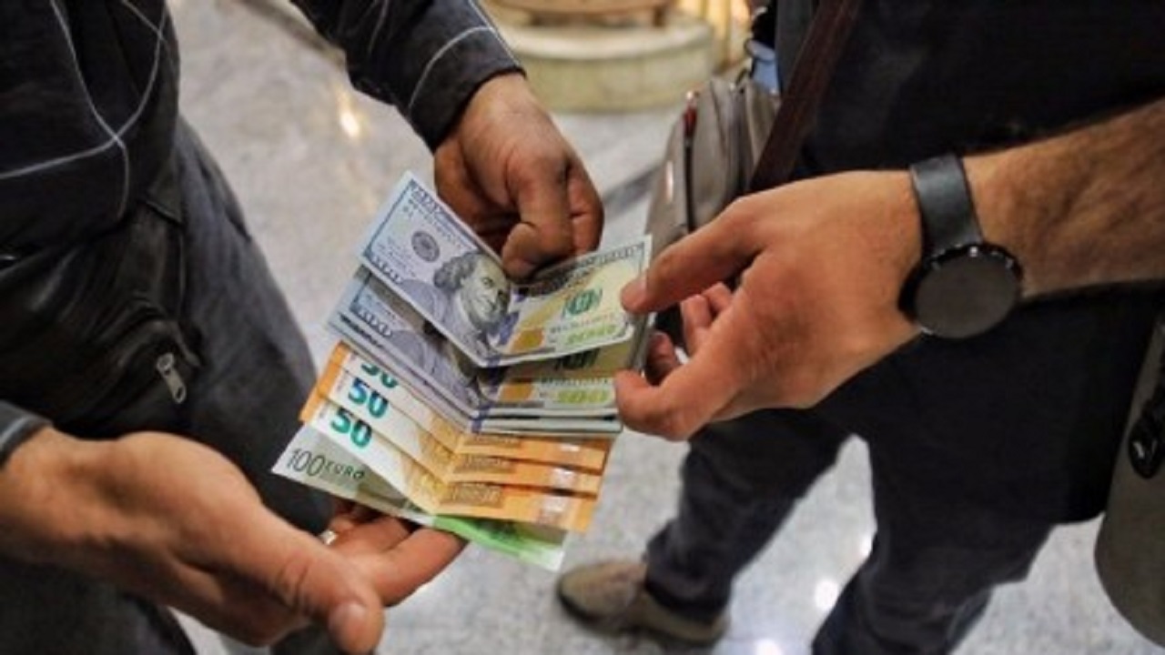چهار شبکه بزرگ قاچاق ارز در یزد منهدم شد