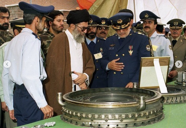 حضور فرمانده معظم کل قوا در تاسیس دانشگاه هوایی  شهید ستاری + عکس