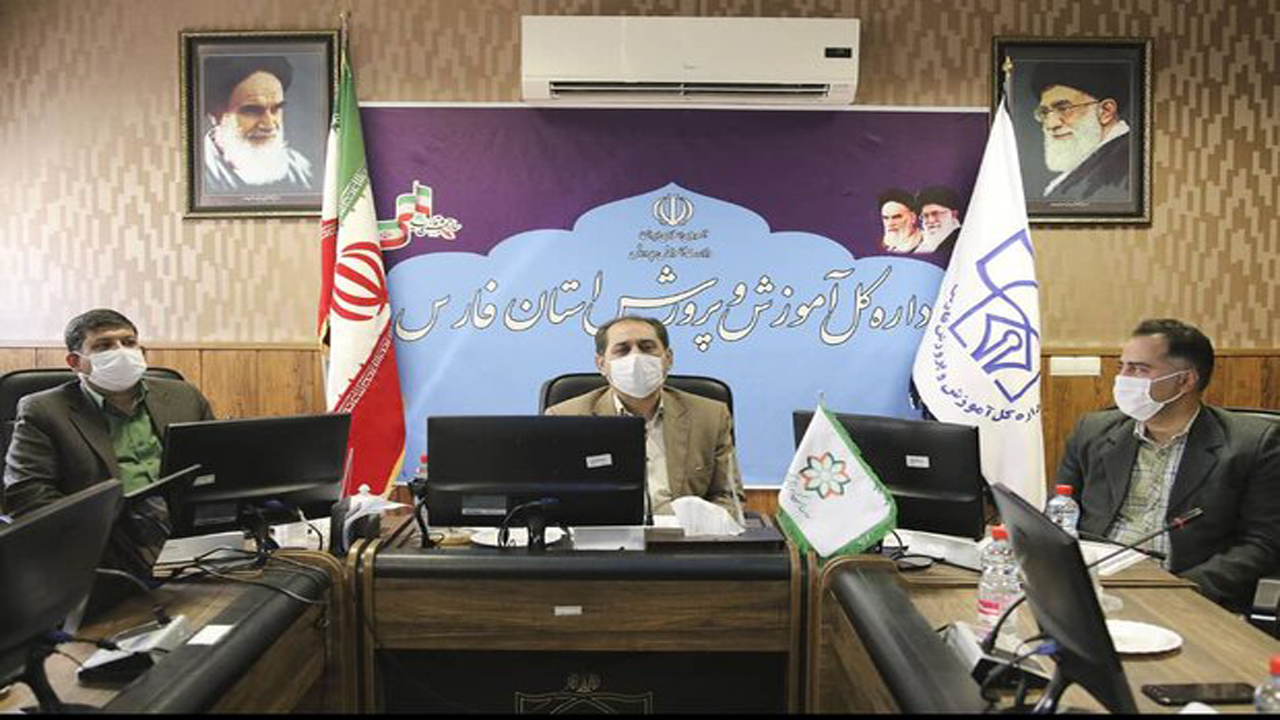 رونمایی از مجموعه ۴ جلدی طرح شهر فرزانگان در شیراز