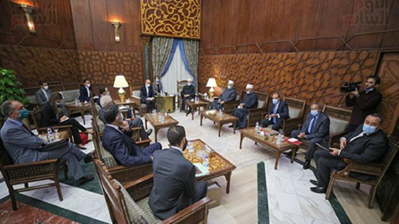 شیخ الازهر خطاب به وزیر خارجه فرانسه: توصیف تروریسم با عنوان اسلامی مردود است