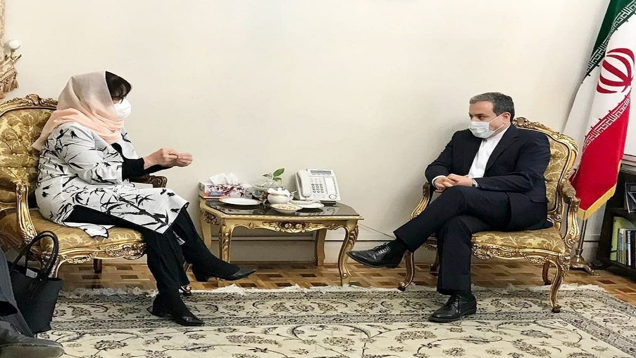 حمایت عراقچی از روند صلح با مالکیت دولت افغانستان و گروه های سیاسی آن کشور