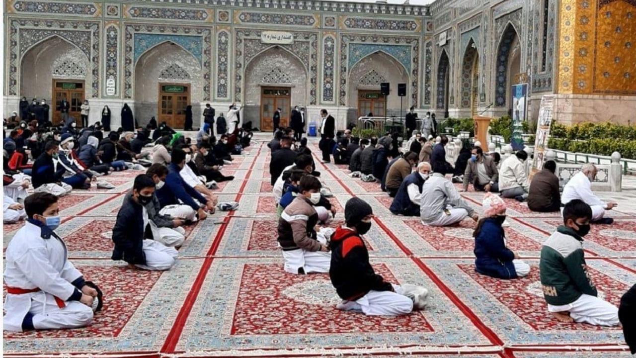 تجمع ورزشکاران مشهدی در حرم مطهر رضوی