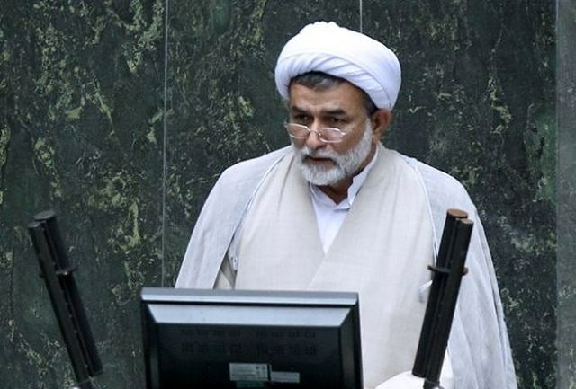 کمبود معلم و فضای آموزشی در کنگان