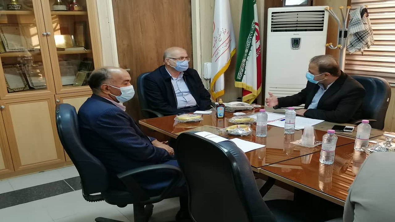 اجرای طرح‌های آب‌‎شیرین کن در تنگستان سرعت گیرد