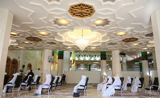 اهدای ۱۶ سری جهیزیه به نوعروسان قم+تصاویر