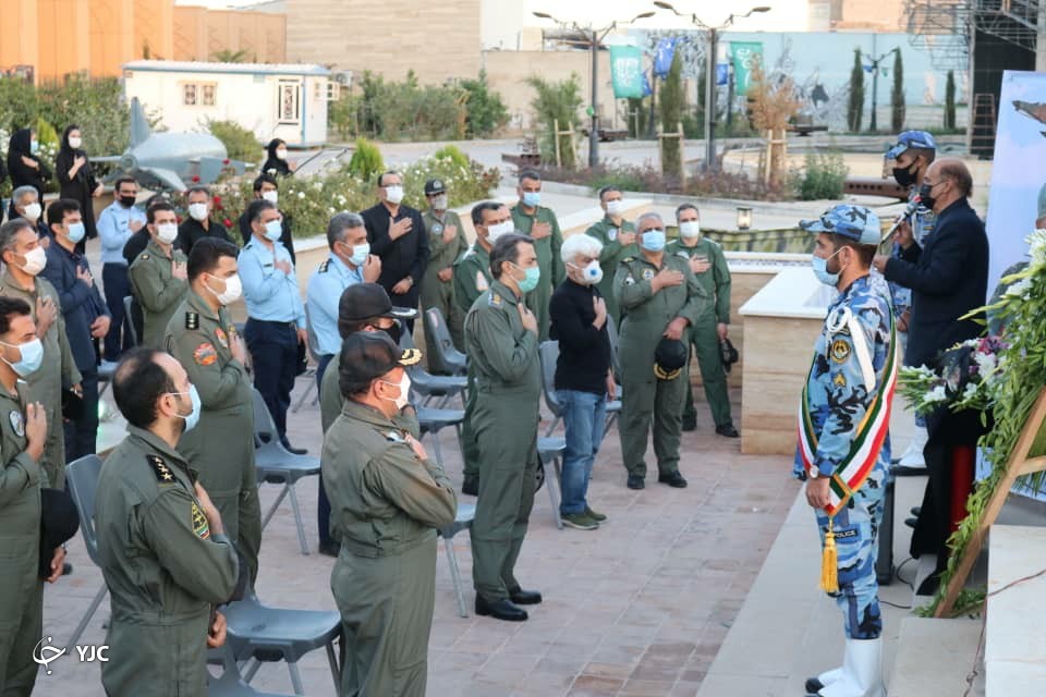 مراسم هفتمین روز درگذشت سرهنگ خلبان هادی توکلی برگزار شد مراسم هفتمین روز درگذشت سرهنگ خلبان هادی توکلی برگزار شد