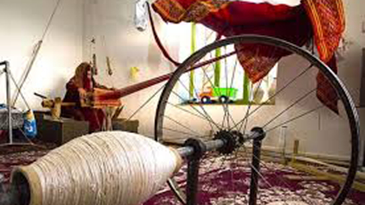 استانداردسازی رشته چرخ‌بافی در فارس