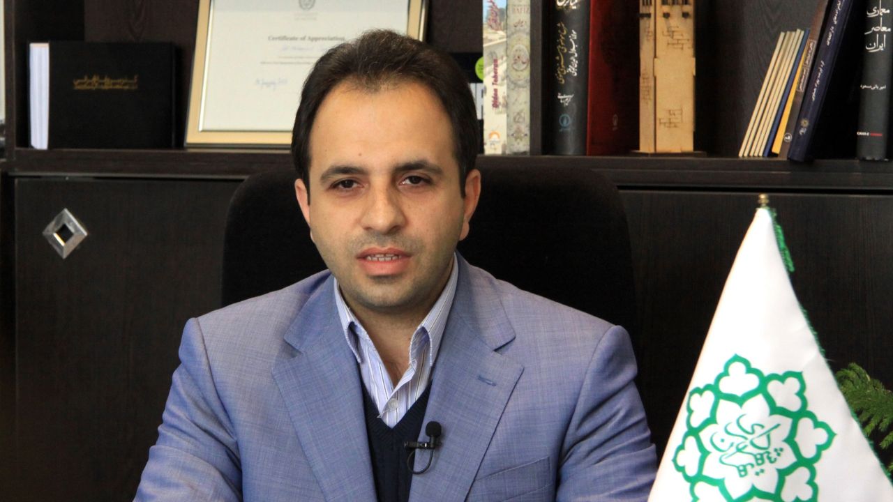 تندیس خیام در میدان محمدیه نصب می‌شود/ دسترس پذیری شهروندان به مرکز میدان