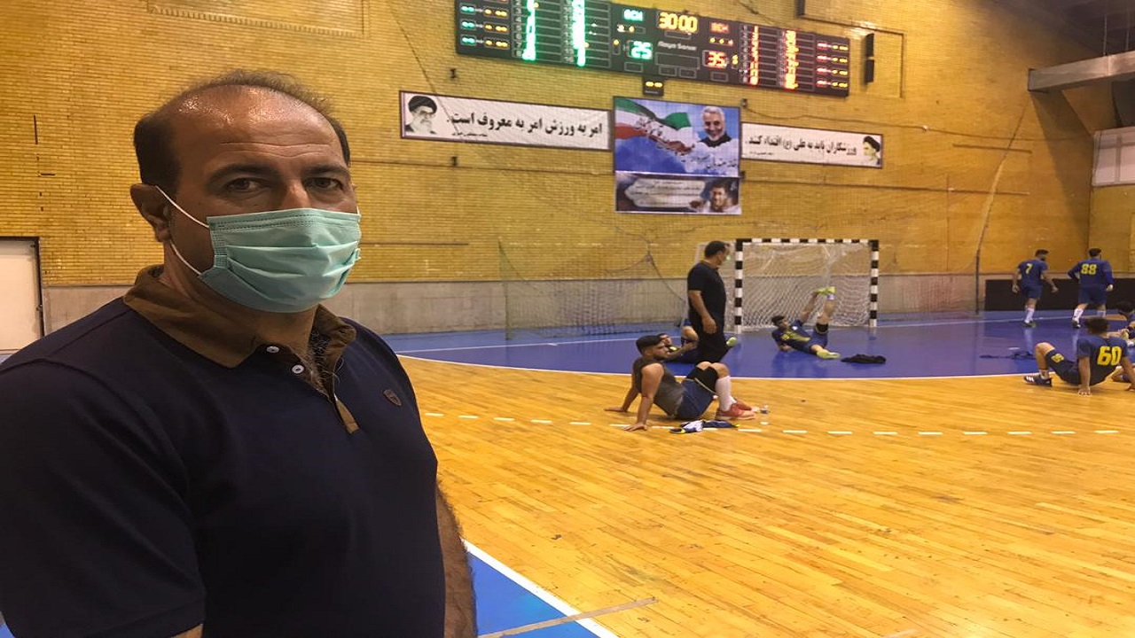 سرمربی تیم هندبال نفت و گاز گچساران: تیم ما برای حضور در لیگ برتر فقط یک هفته تمرین کرده است