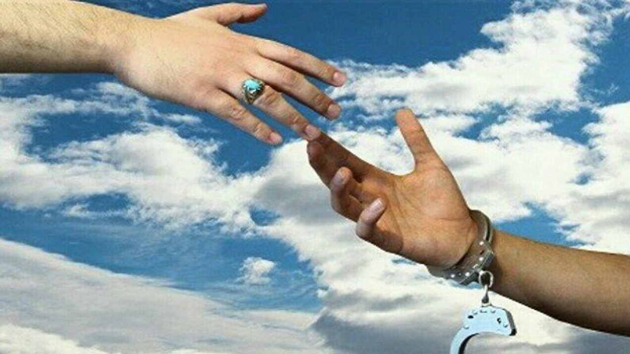 آزادی ۳ زندانی در بند به همت بانوی نیکوکار شیرازی
