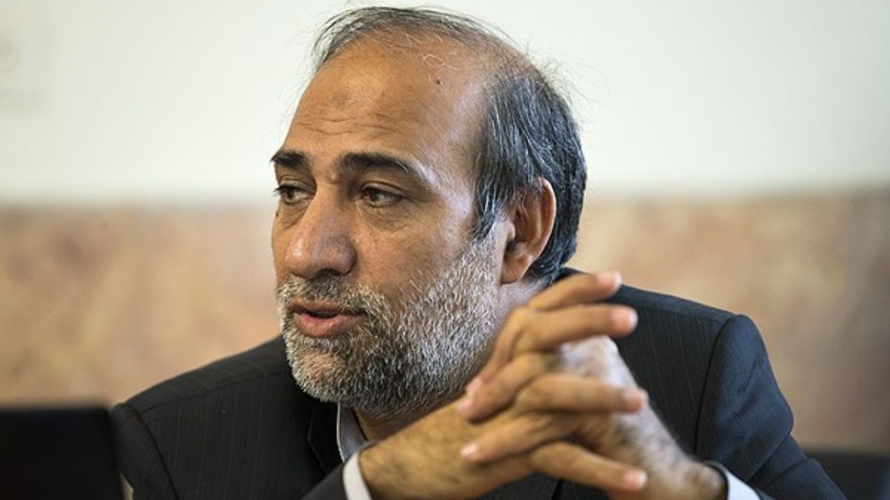 مشکلات کشور باید با اتکا به داخل رفع شود