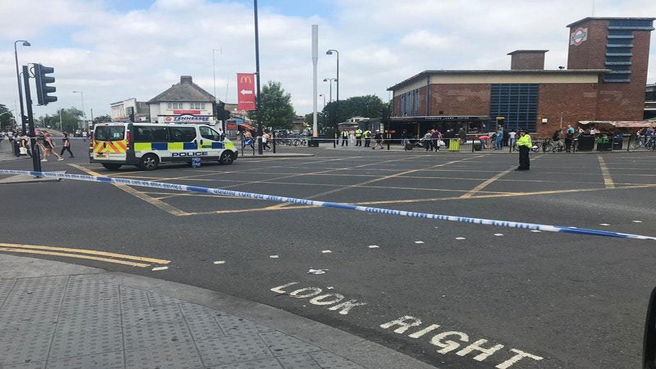 راننده حادثه برخورد ماشین با ساختمان پلیس لندن دستگیر شد
