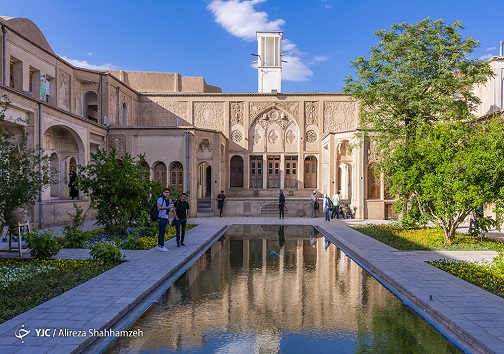 مطالبات رسانه ای نتیجه داد؛ نقشه ساخت مجتمع گردشگری در حریم خانه بروجردی&zwnj;ها اصلاح می&zwnj;شود