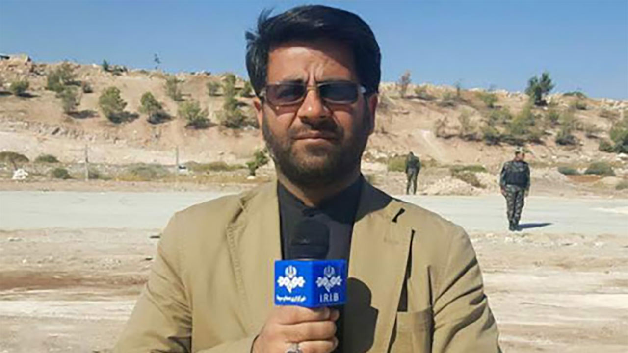 رجزخوانی شهید محسن خزایی در بین مدافعان حرم + فیلم