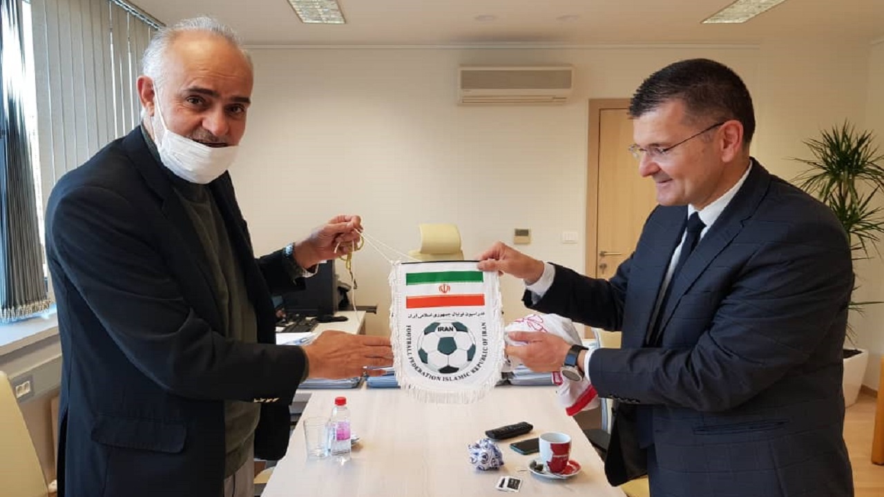 نشست مشترک دبیران کل فدراسیون‌های فوتبال ایران و بوسنی