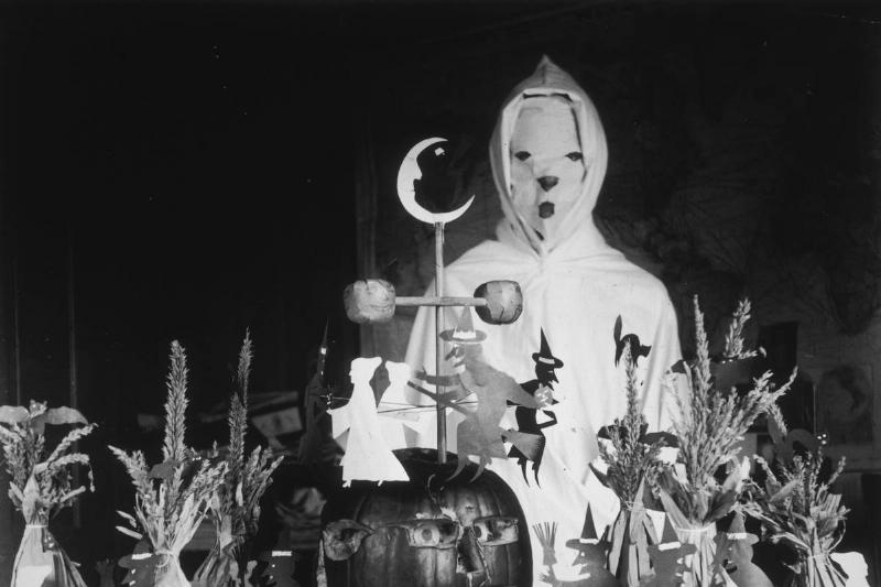 ۲۰ عکس تاریخی که ذهنتان را مورمور می&zwnj;کنند!