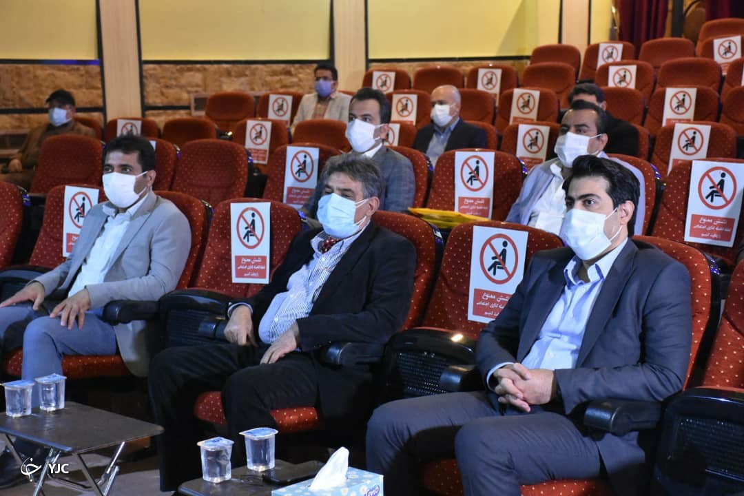 صنعت و معدن موتور محرکه اقتصاد کشور است