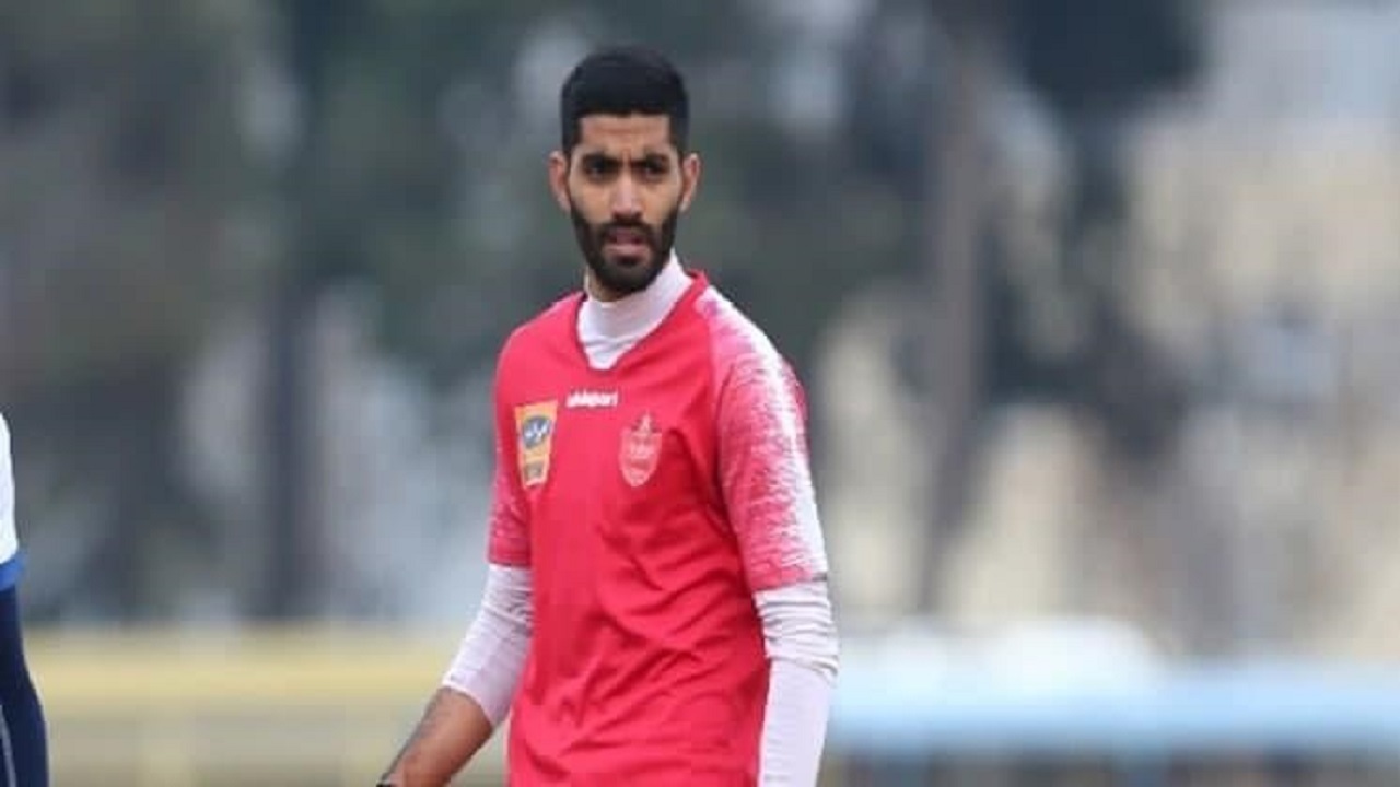 محمد انصاری در پرسپولیس ماندنی شد