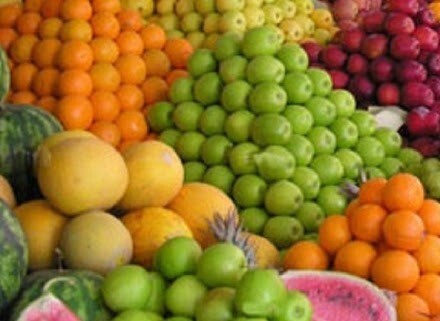 استقرار اکیپ ویژه بهداشتی در میدان بزرگ میوه و تره بار تبریز