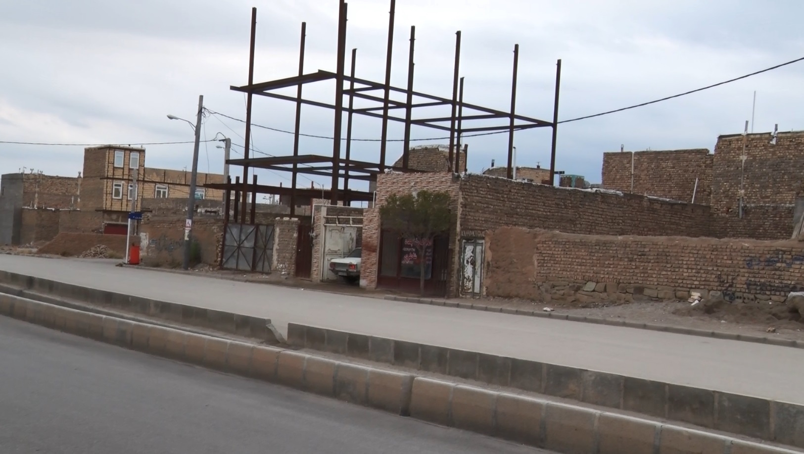 حادثه تخریب ساختمان از سوی شهرداری ساوه و پاسخ  مسئولان