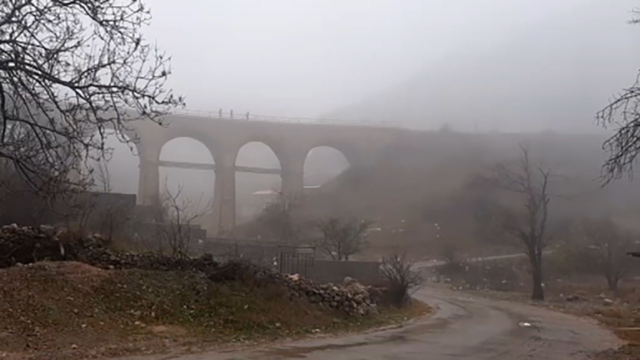 بارش برف پاییزی در روستای شوراب + فیلم