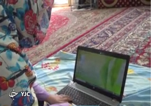 دختری که با چشم دل عروسک می&zwnj;بافد!