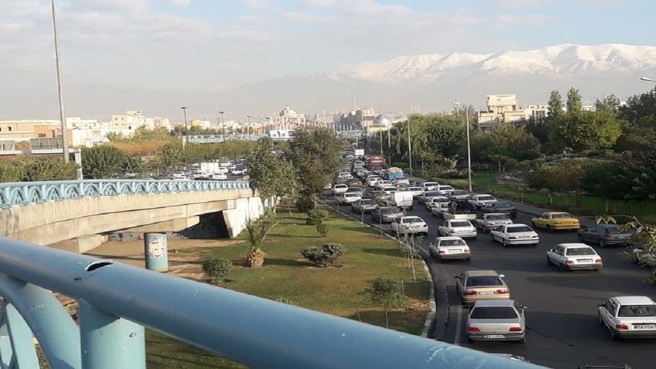 وضعیت ترافیکی معابر بزرگراهی و اصلی تهران در روز یکشنبه ۲۵ آبان