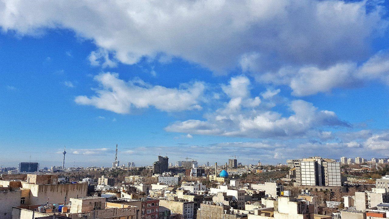 هوای تهران در وضعیت قابل قبول