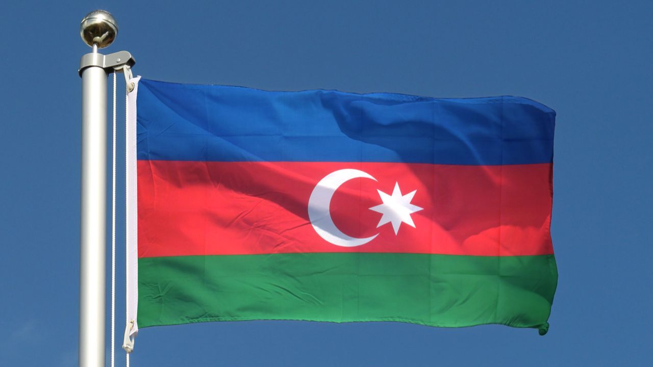 باکو فراخواندن سفیر خود از مسکو را تکذیب کرد