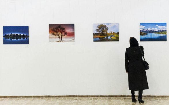 برپایی نمایشگاه عکس و نقاشی در شهرستان عجب‌شیر
