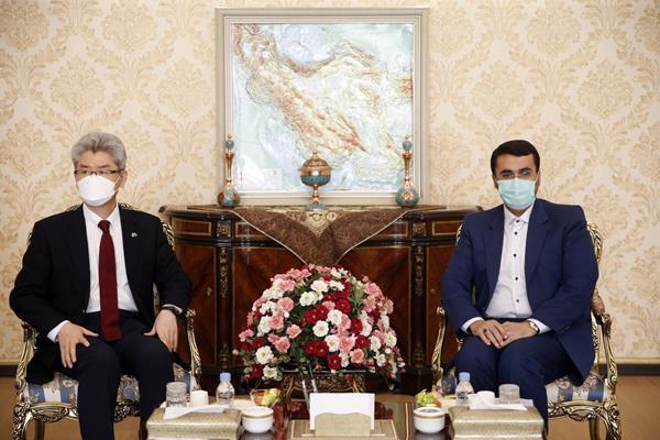 متفکر آزاد با سفیر کره جنوبی دیدار کرد