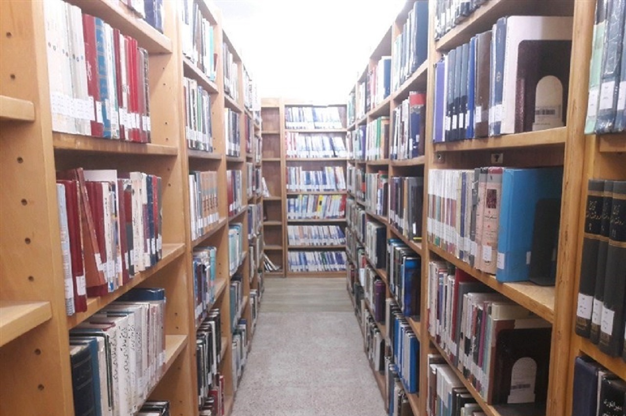 خدمات رایگان کتابخانه‌های عمومی استان مرکزی در هفته کتابخوانی