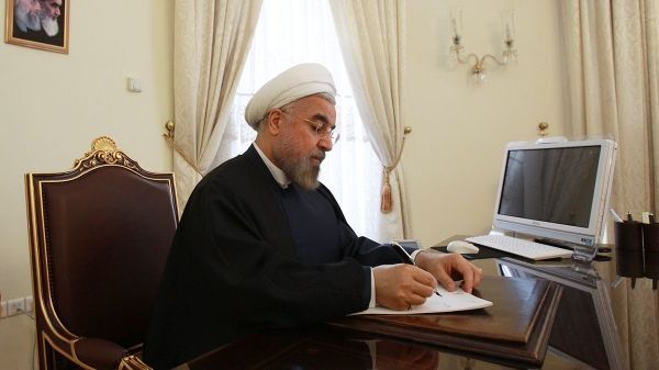 روحانی: بسیج همگانی ملت و دولت را برای مقابله با موج سوم کرونا در کشور اعلام می کنم