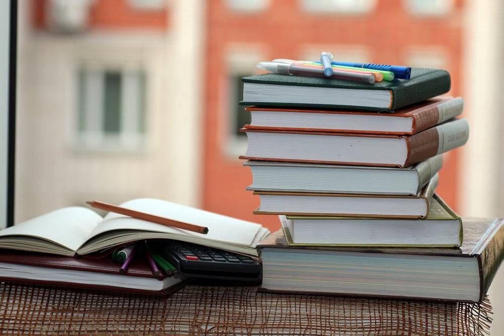 چرا کتاب نمیخوانیم؟ چرا کتاب نمیخوانیم؟