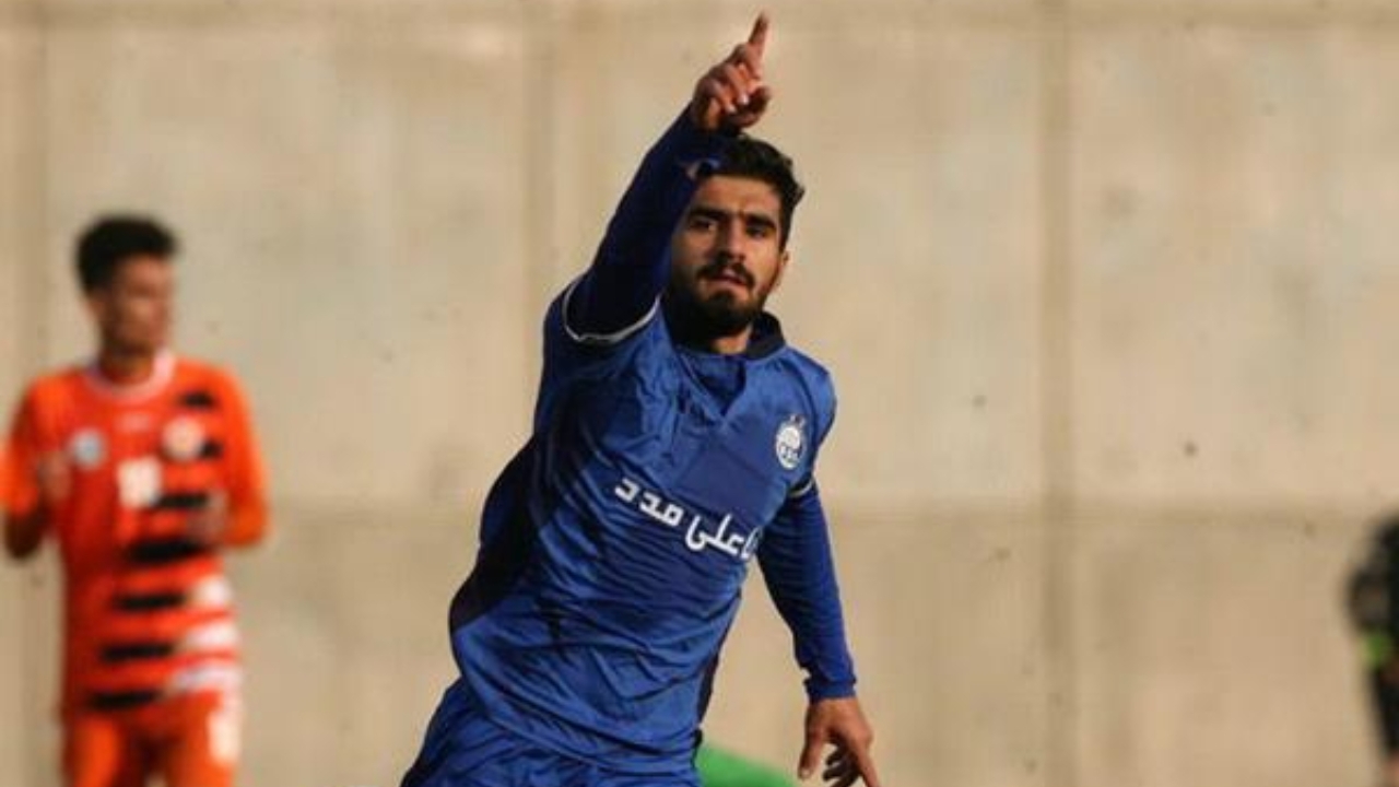 بازیکن استقلال خبر جدایی اش را اعلام کرد