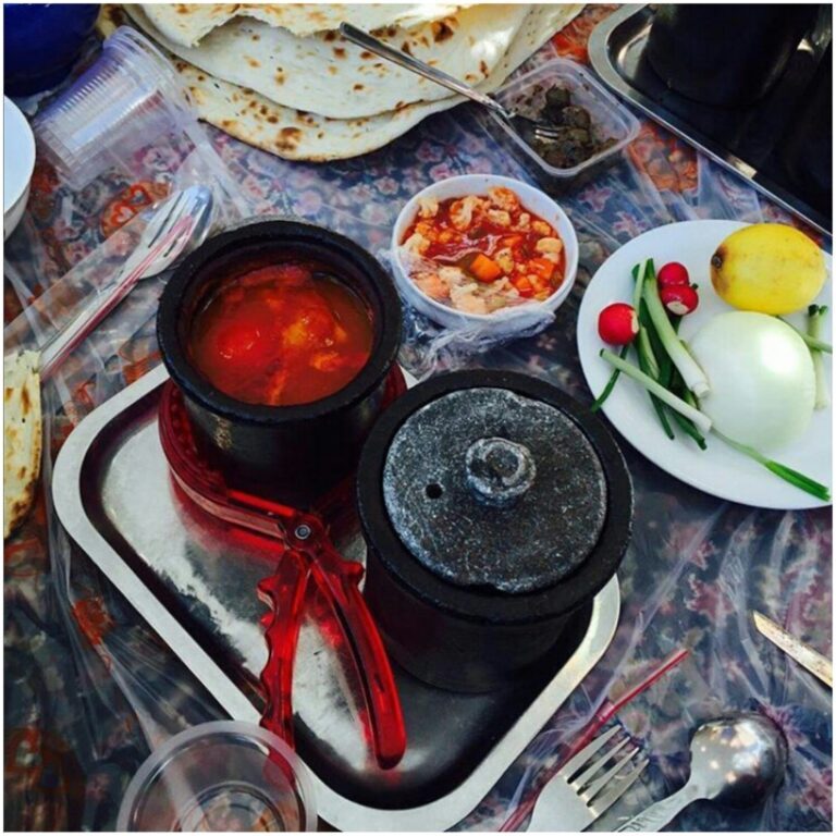 طرز تهیه انوع آبگوشت یخنی در شهر&zwnj;های مختلف ایران + فوت و فن&zwnj;ها