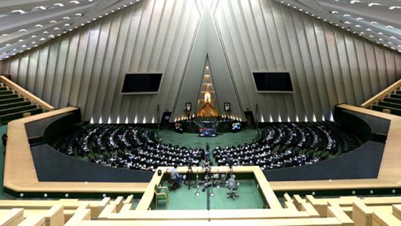 تقدیر نمایندگان از وزارت اطلاعات برای دستگیری «فرج‌الله چعب» و «جمشید شارمد»