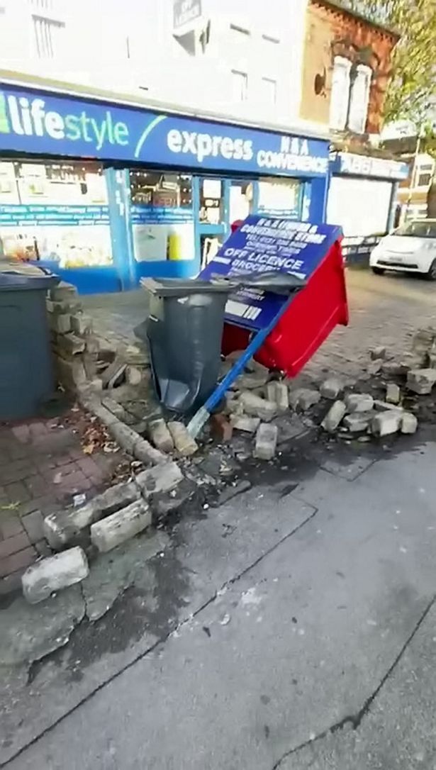 تصادف هولناک یک تویوتا در یک لحظه تصادف هولناک یک تویوتا در یک لحظه
