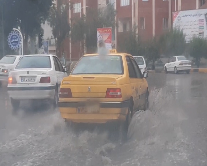 هشدار هواشناسی درباره تلاطم خلیج فارس/ باران هم می‌بارد