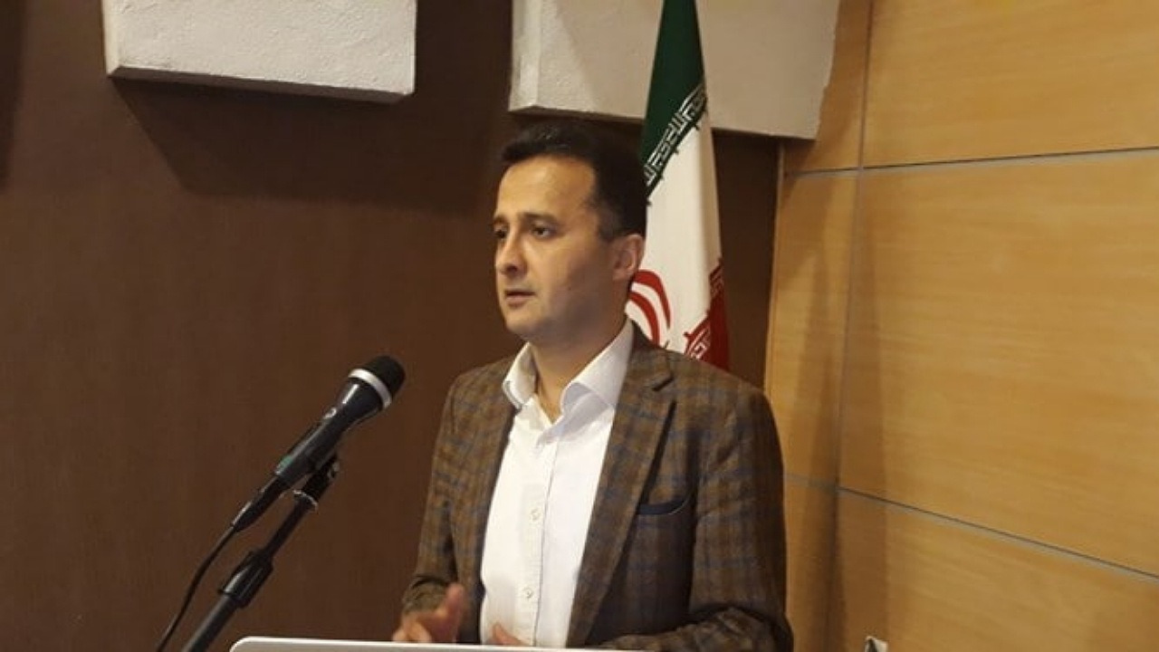 محمودزاده: استقلال و ۴ باشگاه دیگر در حال ثبت کردن قرارداد بازیکنان خود هستند
