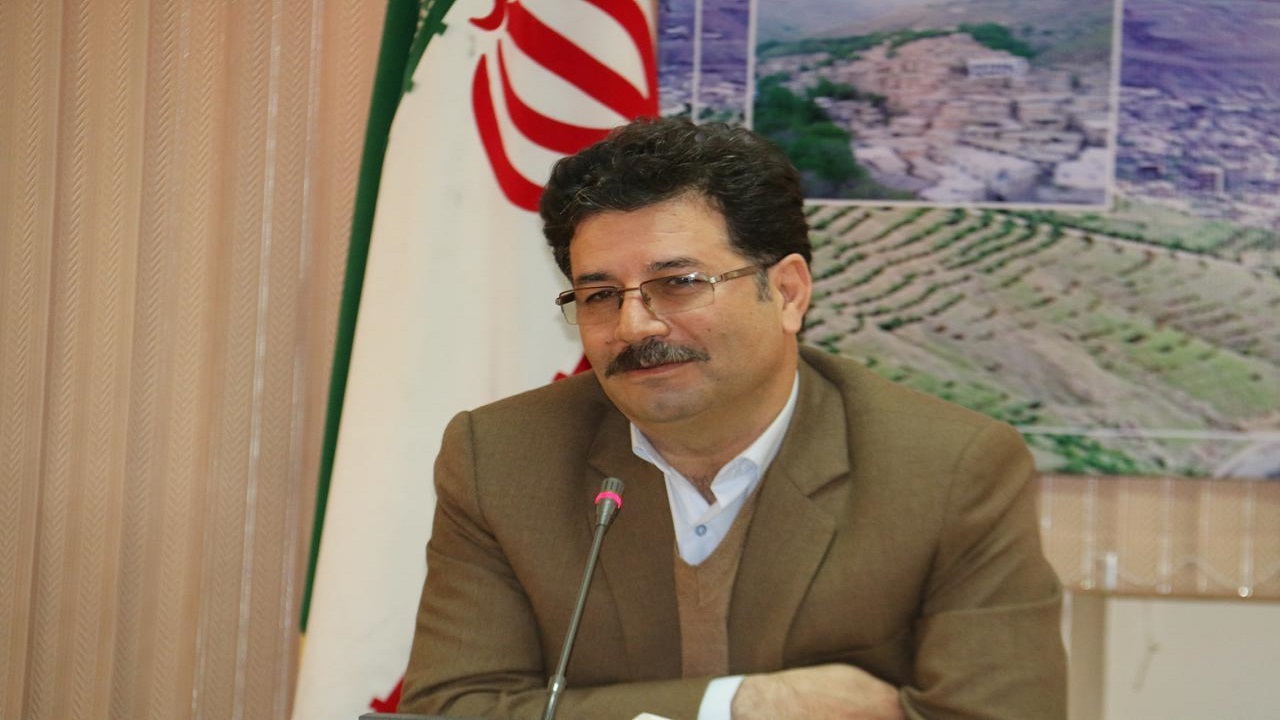 ادارات کردستان با یک سوم کارکنان فعالیت می‌کنند